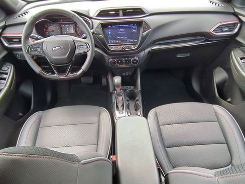 Certified 2023 Chevrolet TrailBlazer RS w/ Convenience Package AWD/4WD image 19