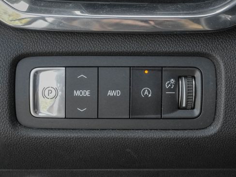 Used 2024 GMC Acadia Denali w/ Super Cruise Package AWD/4WD image 13