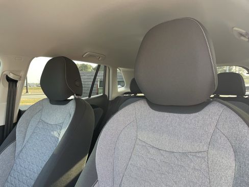 Used 2025 Volkswagen Tiguan S image 23