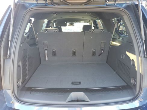 New 2026 Chevrolet Suburban LS w/ LPO, Dark Essentials Package image 7