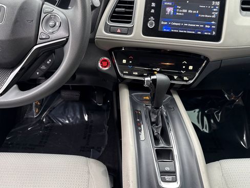 Certified 2022 Honda HR-V EX image 27