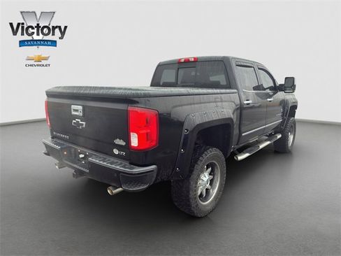 Used 2017 Chevrolet Silverado 1500 LTZ Z71 w/ LTZ Plus Package image 7