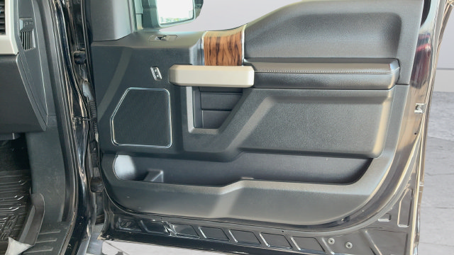 Used 2018 Ford F150 Lariat w/ Equipment Group 502A Luxury AWD/4WD image 23