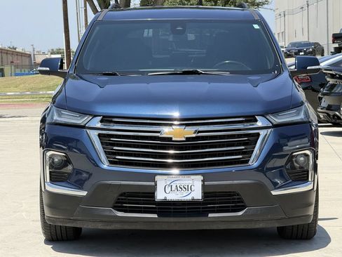Used 2022 Chevrolet Traverse LT FWD image 8