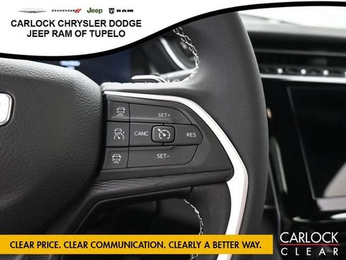 Used 2025 Jeep Grand Cherokee L Laredo image 21