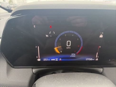 Used 2025 Chevrolet TrailBlazer LT w/ Convenience Package image 14