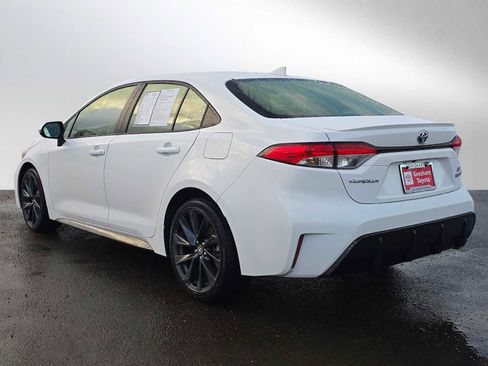 Certified 2024 Toyota Corolla SE image 5