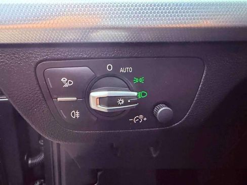 Used 2024 Audi Q5 2.0T Premium image 26