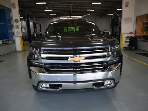 Used 2021 Chevrolet Silverado 1500 LTZ AWD/4WD image 2