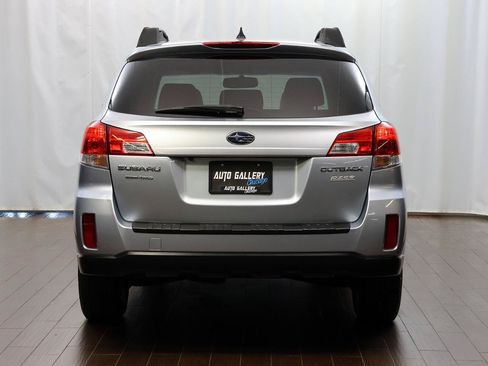 Used 2013 Subaru Outback 2.5i Limited AWD/4WD image 7