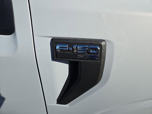 Used 2021 Ford F150 XL w/ STX Appearance Package image 5