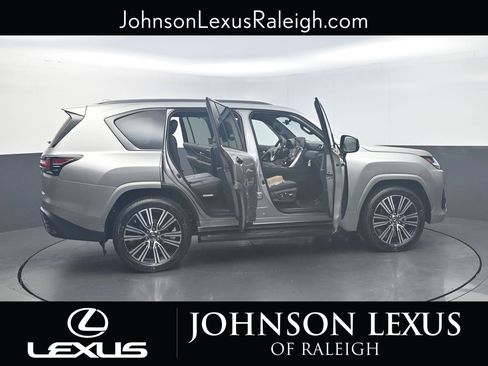 New 2026 Lexus LX 600 4WD w/ Luxury Package image 24