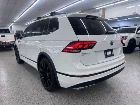 Used 2021 Volkswagen Tiguan SE R-Line AWD/4WD image 5