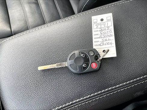 Used 2018 Ford Escape SEL w/ Canadian Touring Package image 35