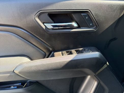 Used 2023 GMC Canyon Elevation w/ Elevation Premium Package image 11