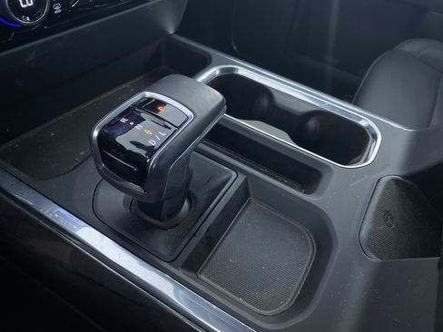 Certified 2022 Chevrolet Silverado 1500 LTZ image 7