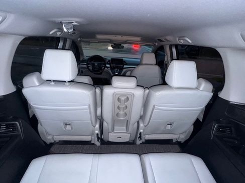 Used 2023 Honda Odyssey EX-L image 10