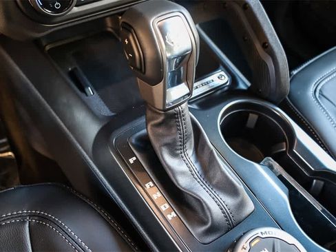 New 2025 Ford Bronco Outer Banks w/ Sasquatch Package image 19