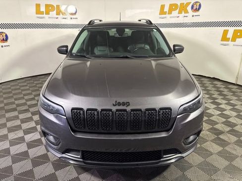 Used 2019 Jeep Cherokee Latitude Plus AWD/4WD image 7