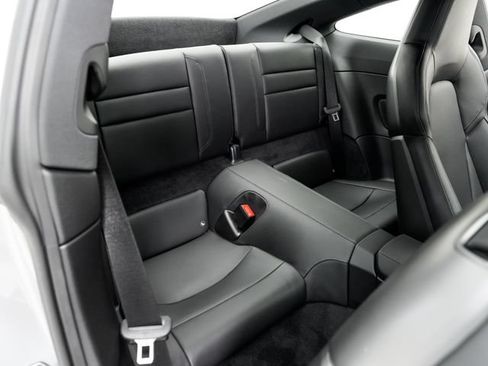 Certified 2024 Porsche 911 Carrera T RWD image 27