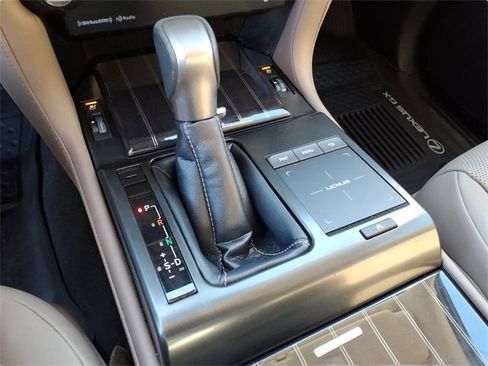 Used 2023 Lexus GX 460 Premium image 13