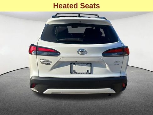 Certified 2025 Toyota Corolla Cross XLE image 11