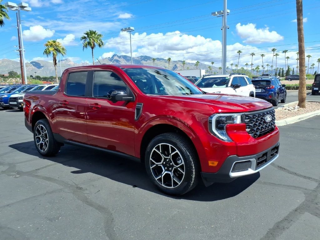 Used 2025 Ford Maverick Lariat w/ 4K Tow Package AWD/4WD image 31