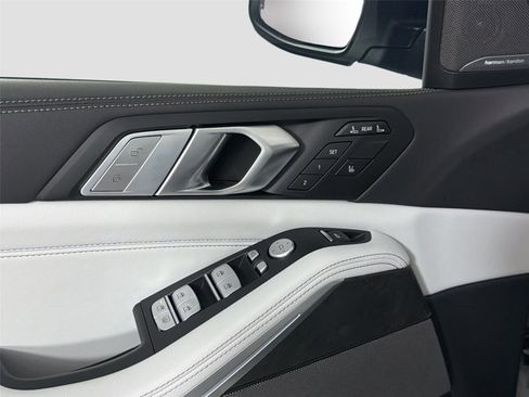 New 2027 BMW X7 xDrive40i AWD/4WD image 16