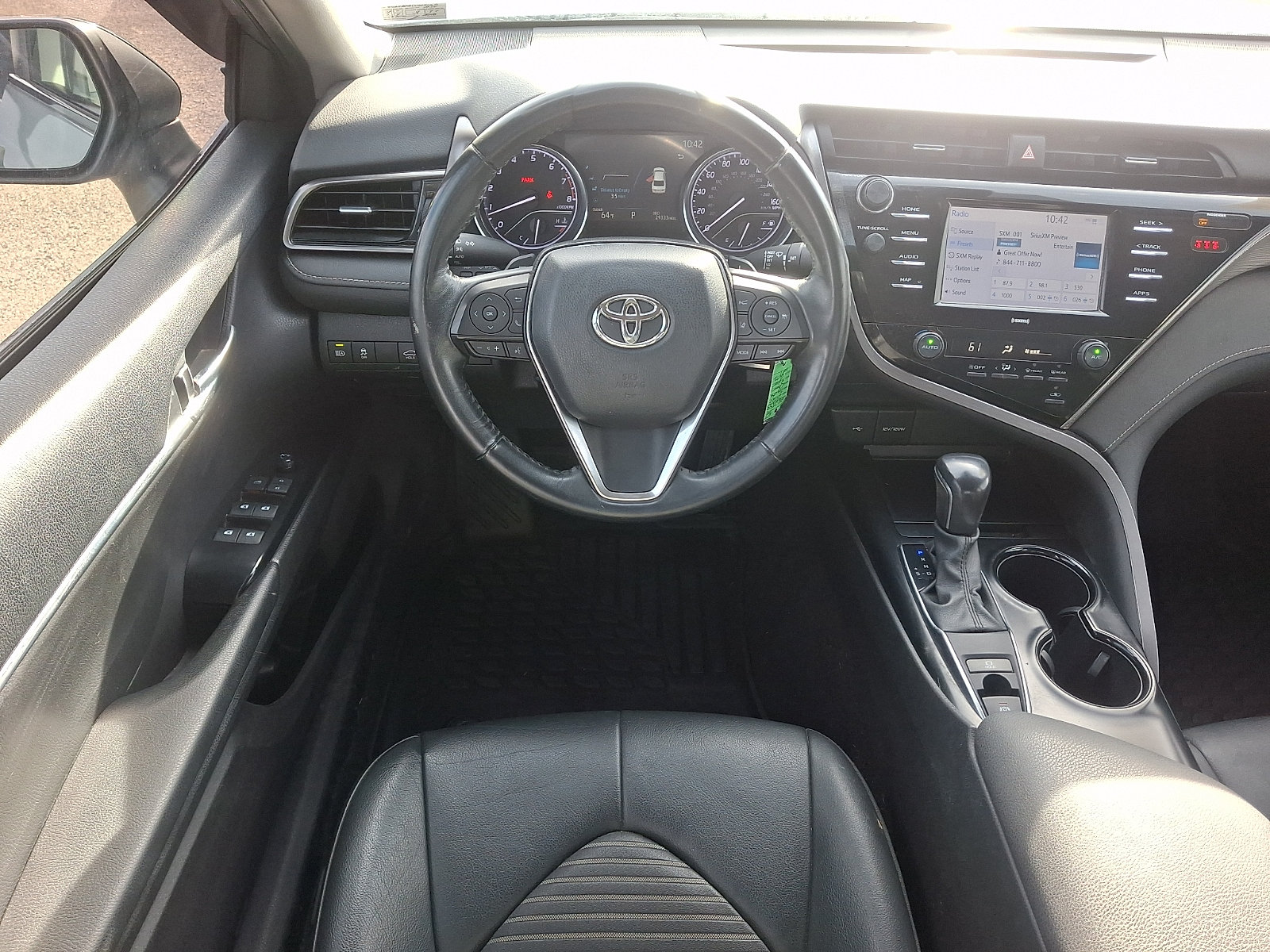 Used 2020 Toyota Camry SE AWD/4WD image 11