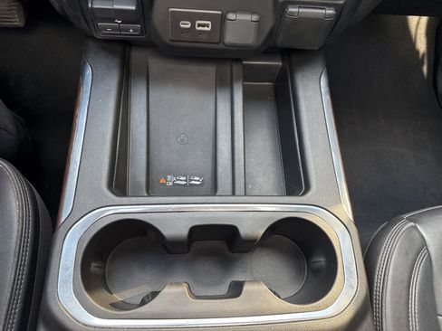 Used 2022 Chevrolet Silverado 3500 High Country image 29