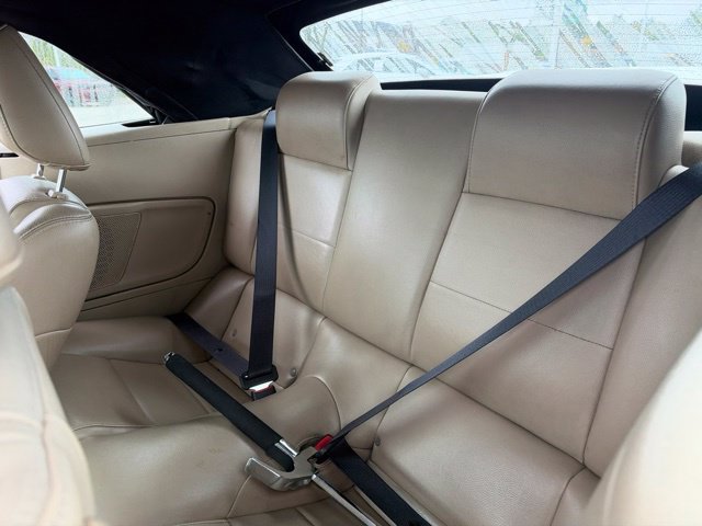 Used 2006 Ford Mustang Convertible RWD image 12