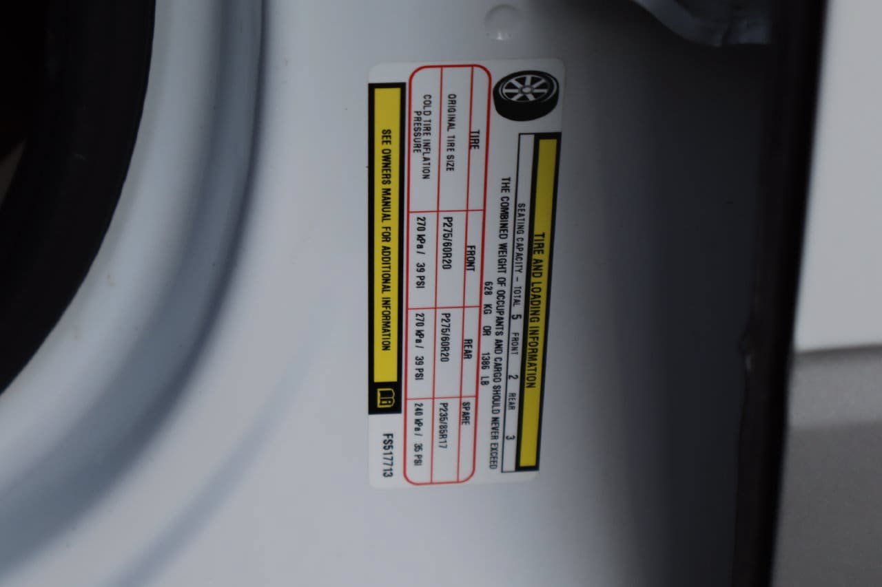 Used 2015 RAM 1500 Laramie RWD image 31