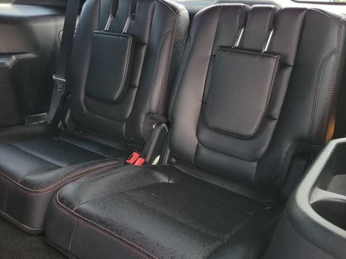 Used 2018 Ford Explorer Sport w/ Equipment Group 401A AWD/4WD image 9