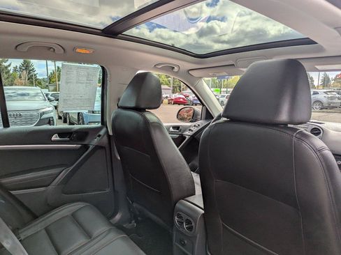 Used 2013 Volkswagen Tiguan SEL AWD/4WD image 35