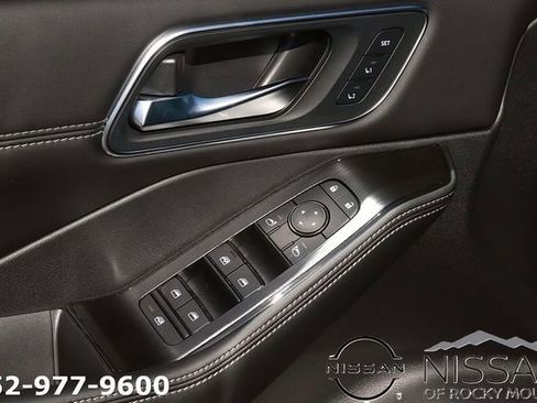 New 2026 Nissan Rogue Platinum AWD/4WD image 10