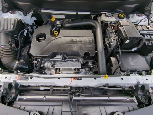 Certified 2024 Chevrolet Equinox LS image 31