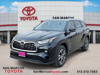 New 2025 Toyota Highlander XLE