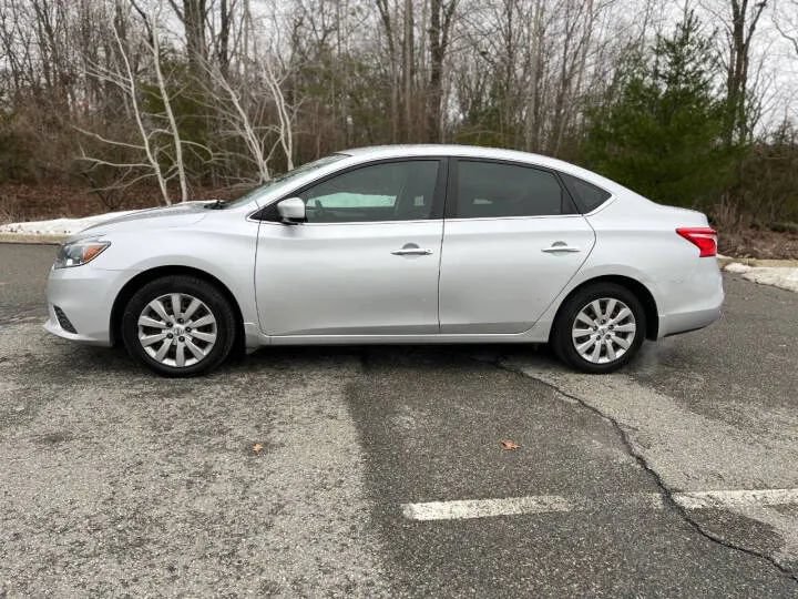 Used 2019 Nissan Sentra S FWD image 9
