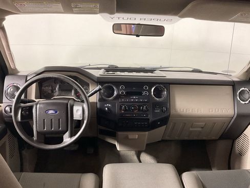 Used 2010 Ford F250 XL image 18