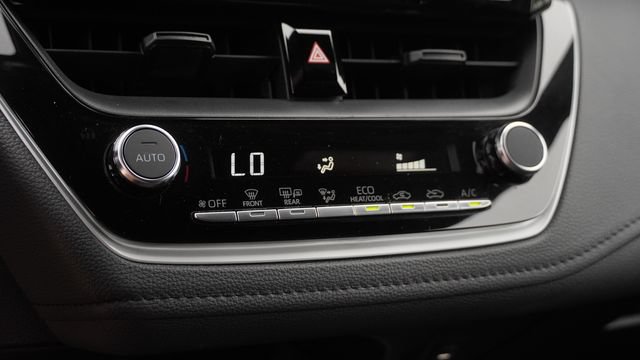 Used 2024 Toyota Corolla SE FWD image 22