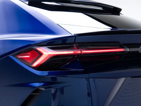 Used 2022 Lamborghini Urus image 28