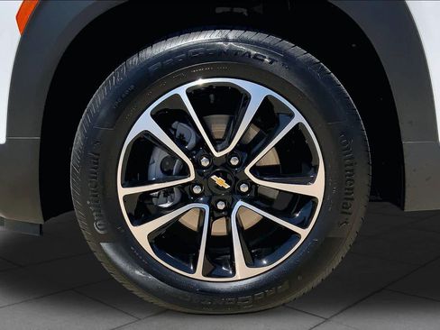Used 2026 Chevrolet TrailBlazer LT w/ Convenience Package FWD image 11