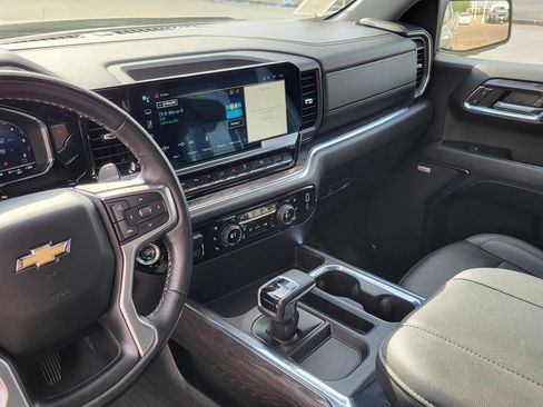 Certified 2024 Chevrolet Silverado 1500 LTZ AWD/4WD image 24