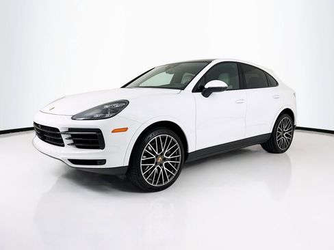 Certified 2023 Porsche Cayenne S AWD/4WD image 1