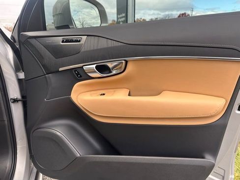 Used 2025 Volvo XC90 B6 Ultra w/ Protection Package image 32
