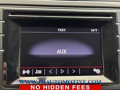 Used 2017 Volkswagen Tiguan Limited w/ Alloy Wheels Package image 23