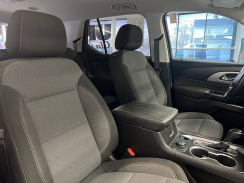 Used 2019 Chevrolet Traverse LT w/ LPO, Floor Liner Package image 40