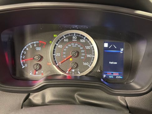 Used 2021 Toyota Corolla SE FWD image 29