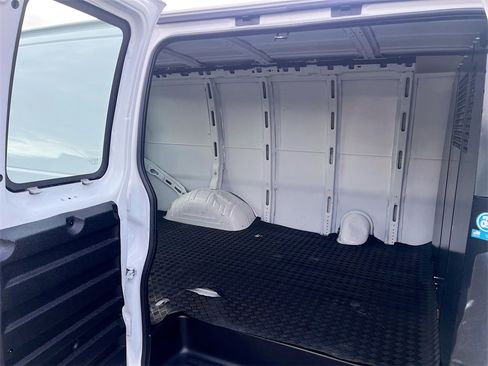 Used 2024 GMC Savana 2500 w/ Driver Convenience Package image 23