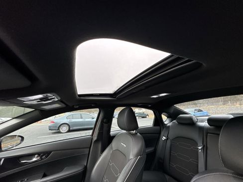 Used 2023 Kia Forte GT-Line w/ GT-Line Premium Package image 24